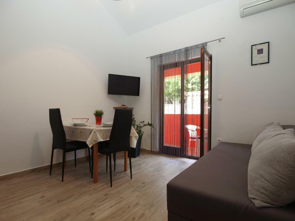 Apartments Oriana 898 Pula Buitenkant foto